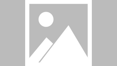 标题：埃及4-0沙特 新帅首秀开门红 热身赛格局改写（30字）